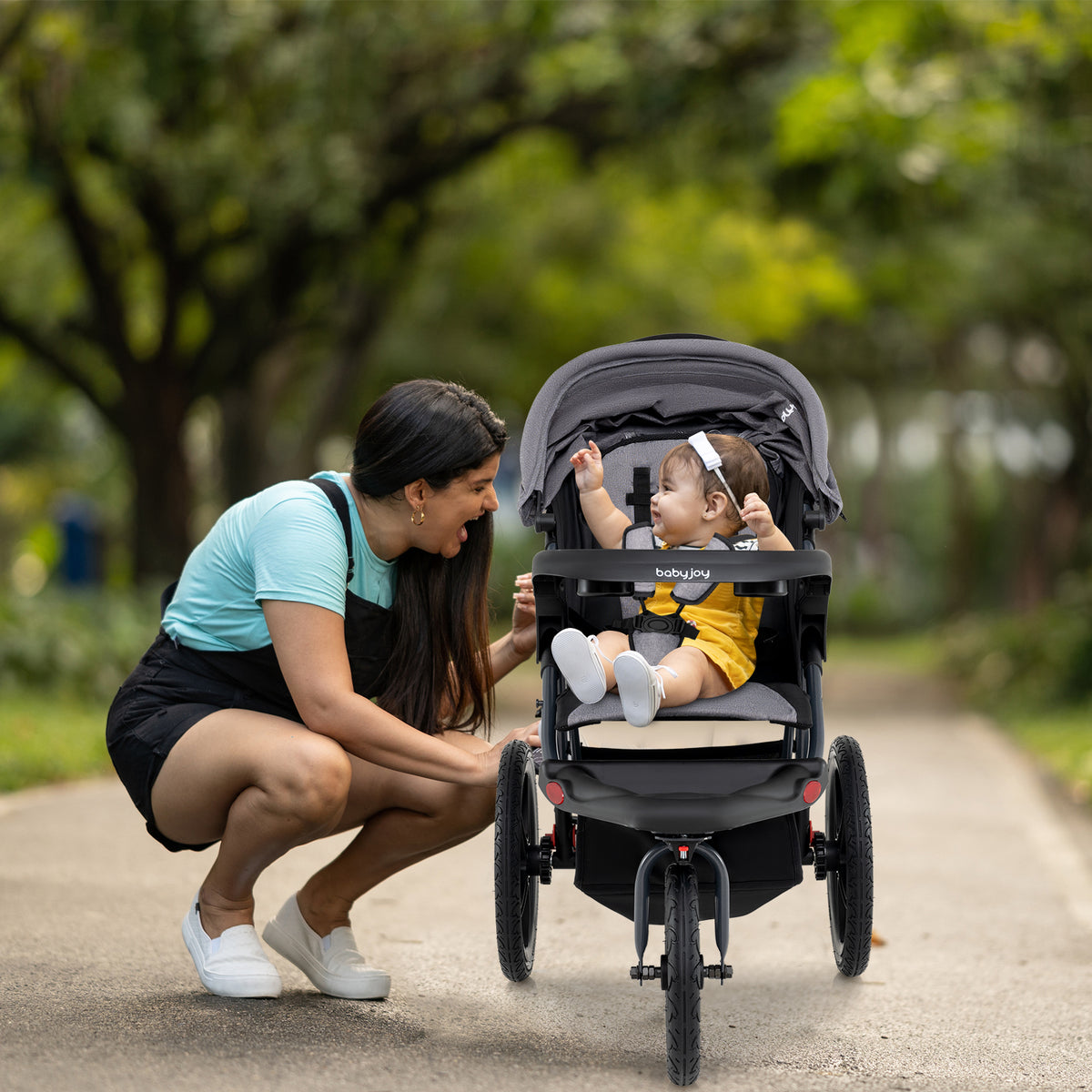 Toddler riding in the Bearmobile Jogger
